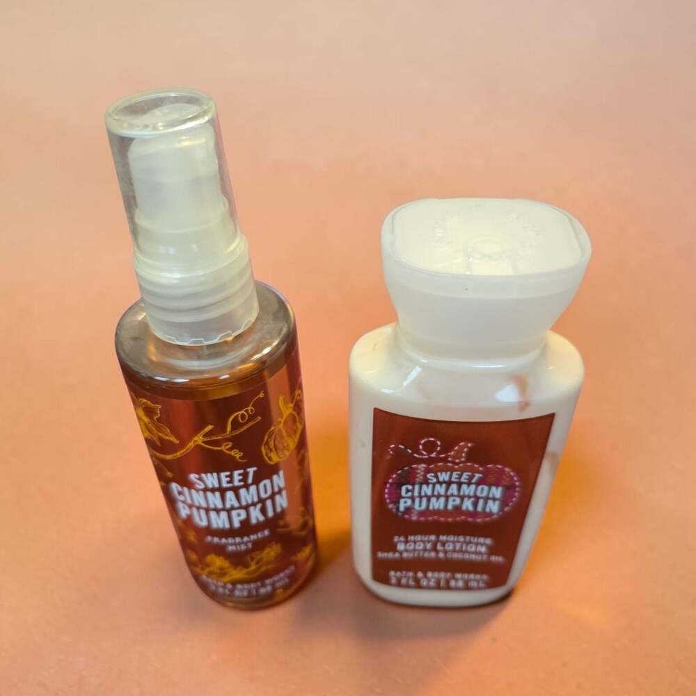 Bath & Body Works Sweet Cinnamon Pumpkin Fragrance Mist & Body Lotion Set